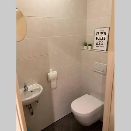 Vakantieverblijf 'mara Cinco' Met Ruim Terras In * 오스텐드