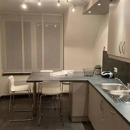 Vakantieverblijf 'mara Cinco' Met Ruim Terras In 오스텐드